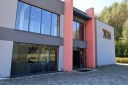W 2016 roku powstała hala produkcyjna w Skrzyszowie przy al. Jana Pawła II. Uruchomienie nowej produkcji wpłynęło pozytywnie na rozwój firmy TBS-CNC-TECHNIK, która posiada klientów nie tylko w Polsce, ale również na rynku europejskim.